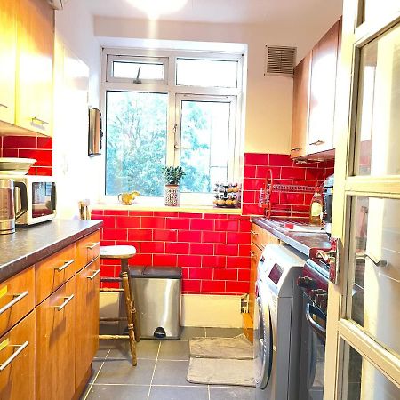 Room With Shared Kitchen Londra Dış mekan fotoğraf